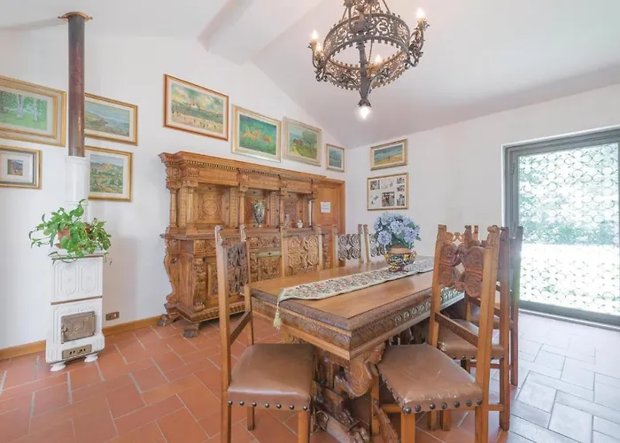 Semesterbostad Holiday Il Colle Molezzano